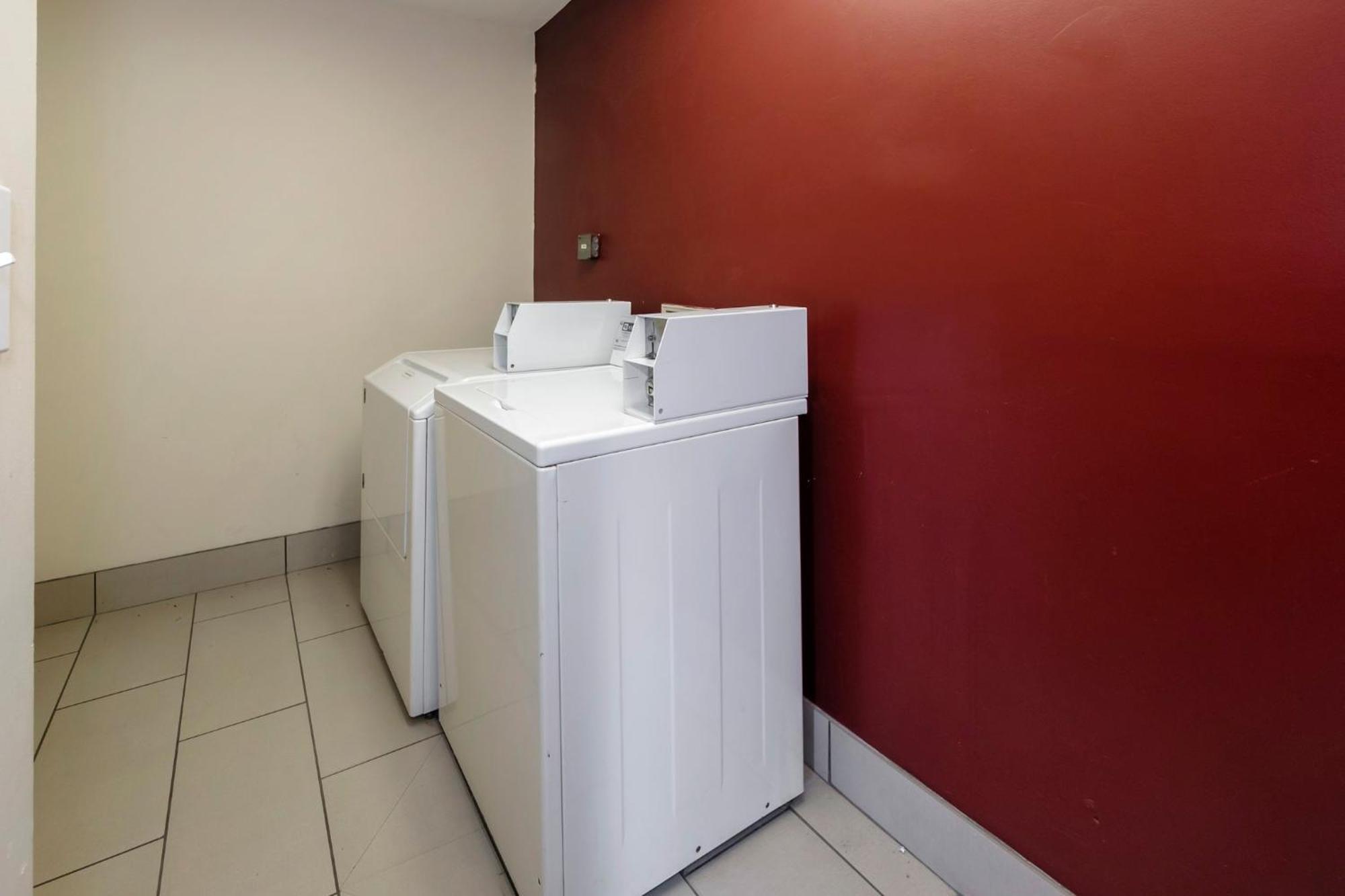 פולר Red Roof Inn & Suites Savannah Airport מראה חיצוני תמונה