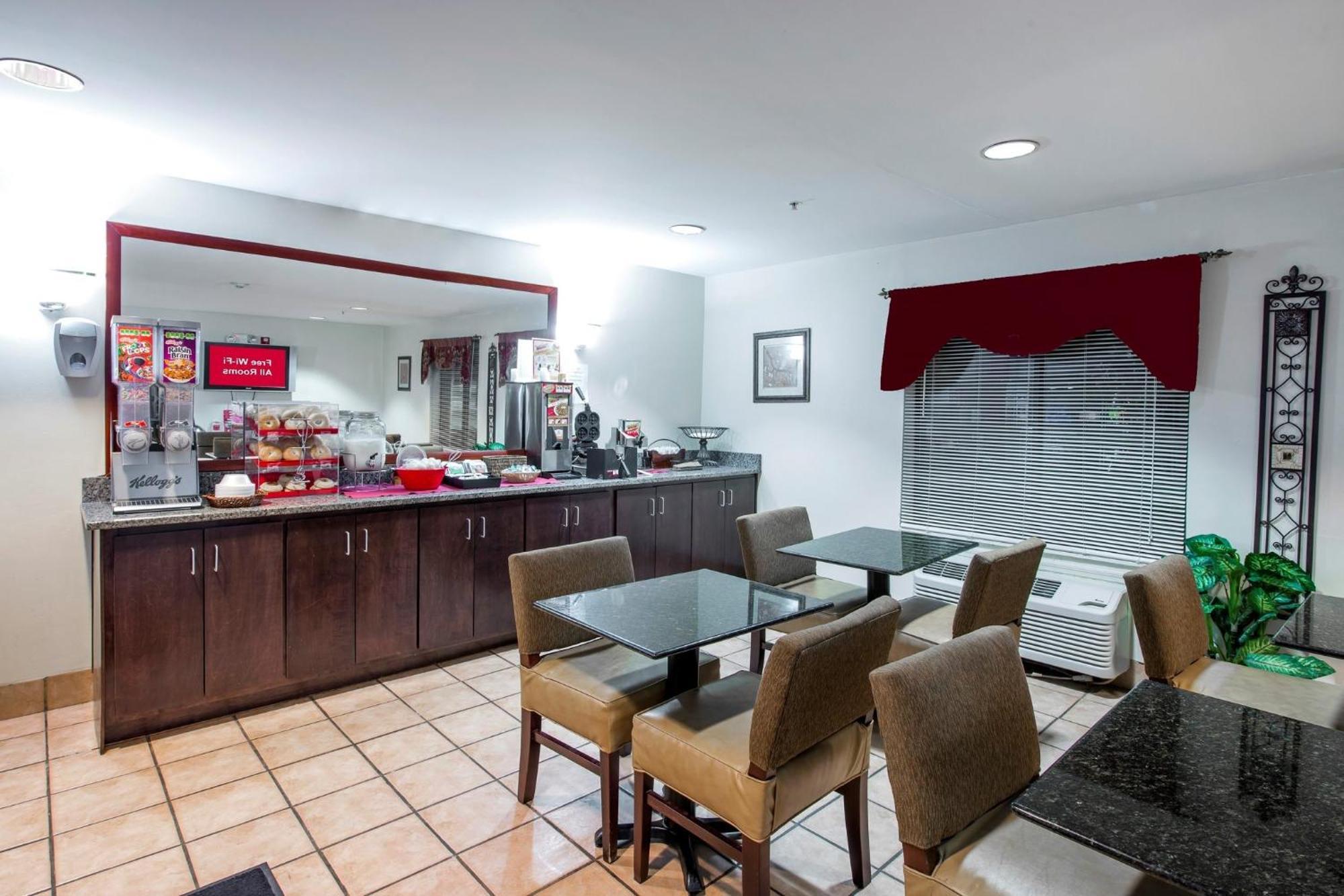 פולר Red Roof Inn & Suites Savannah Airport מראה חיצוני תמונה