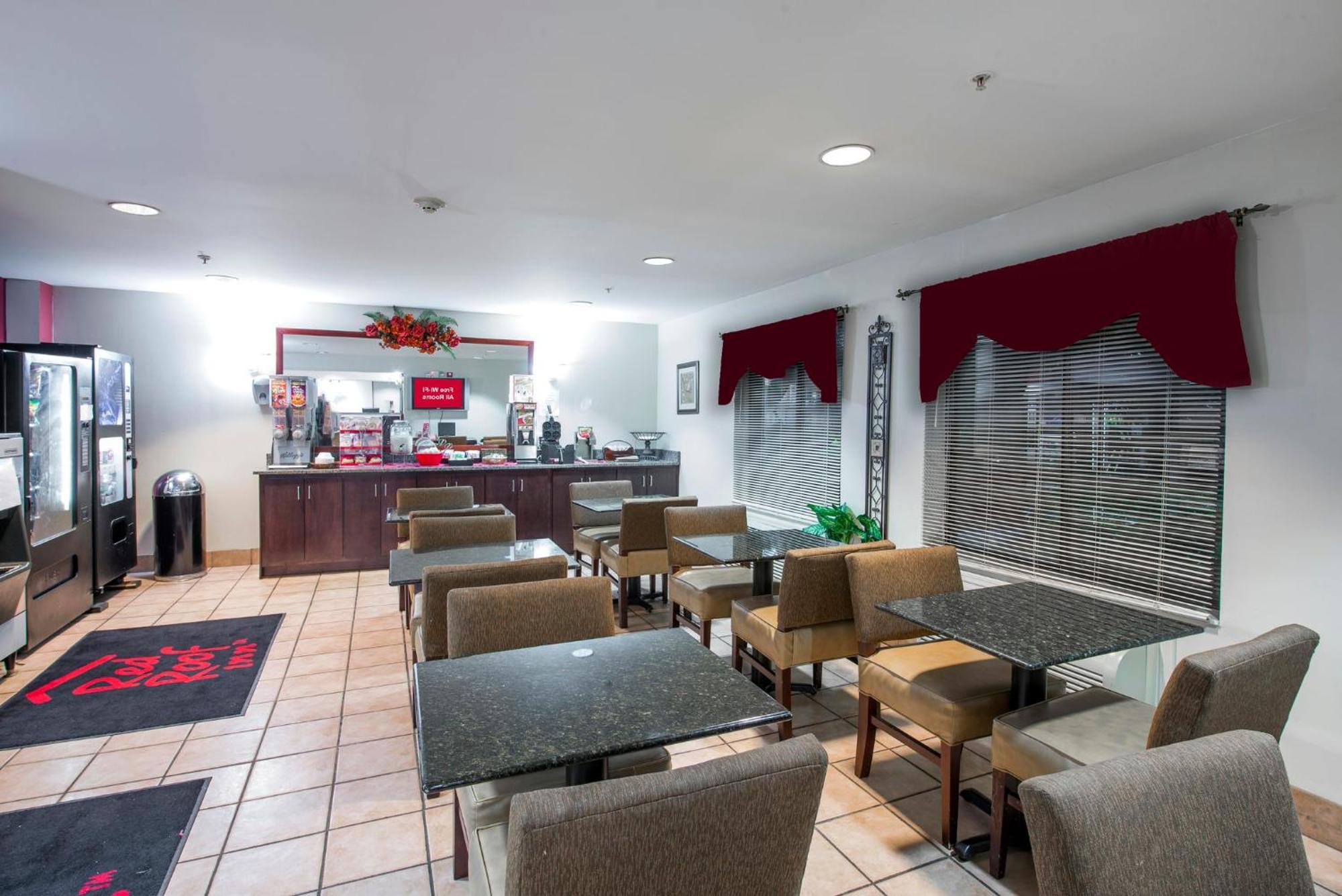 פולר Red Roof Inn & Suites Savannah Airport מראה חיצוני תמונה