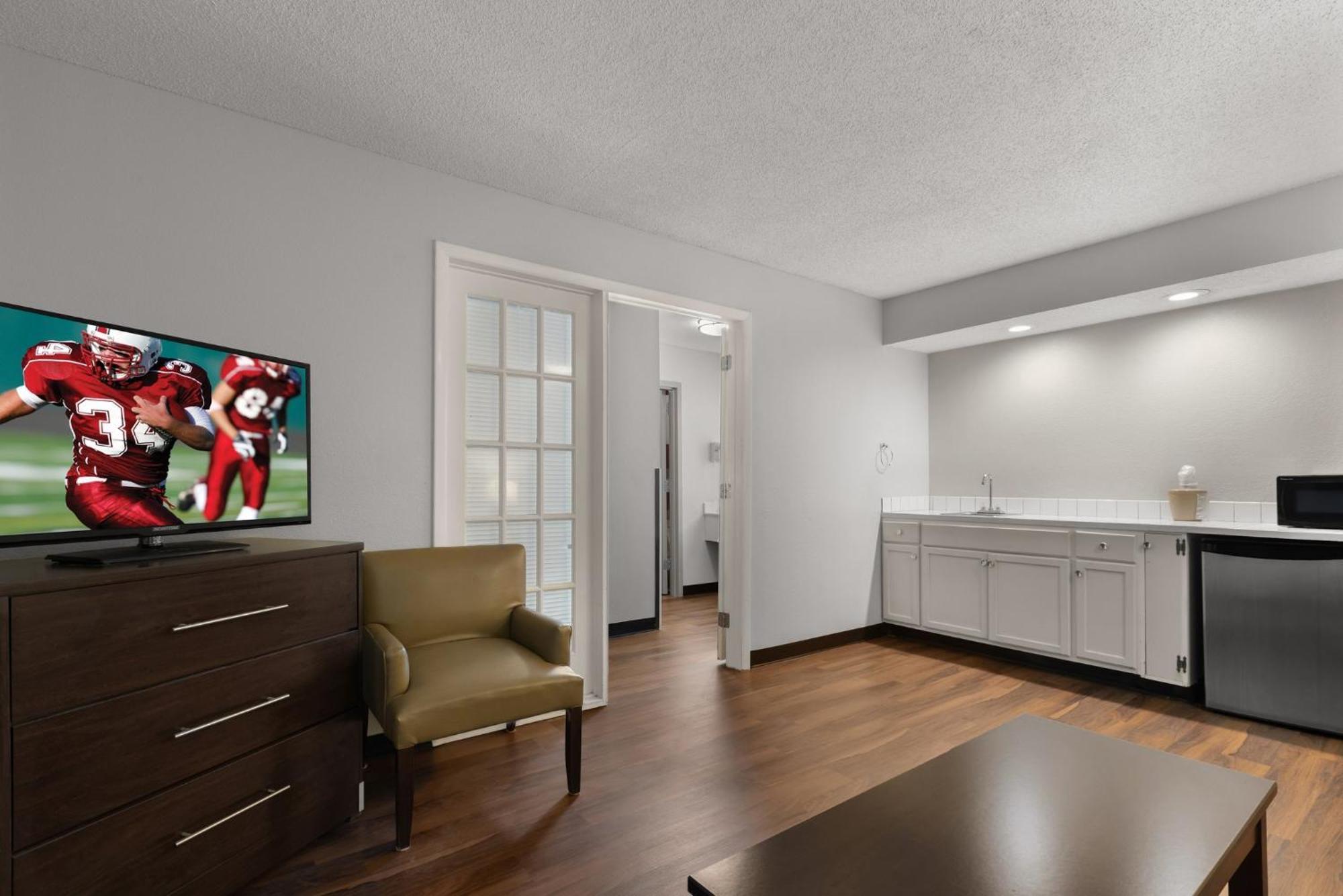 פולר Red Roof Inn & Suites Savannah Airport מראה חיצוני תמונה