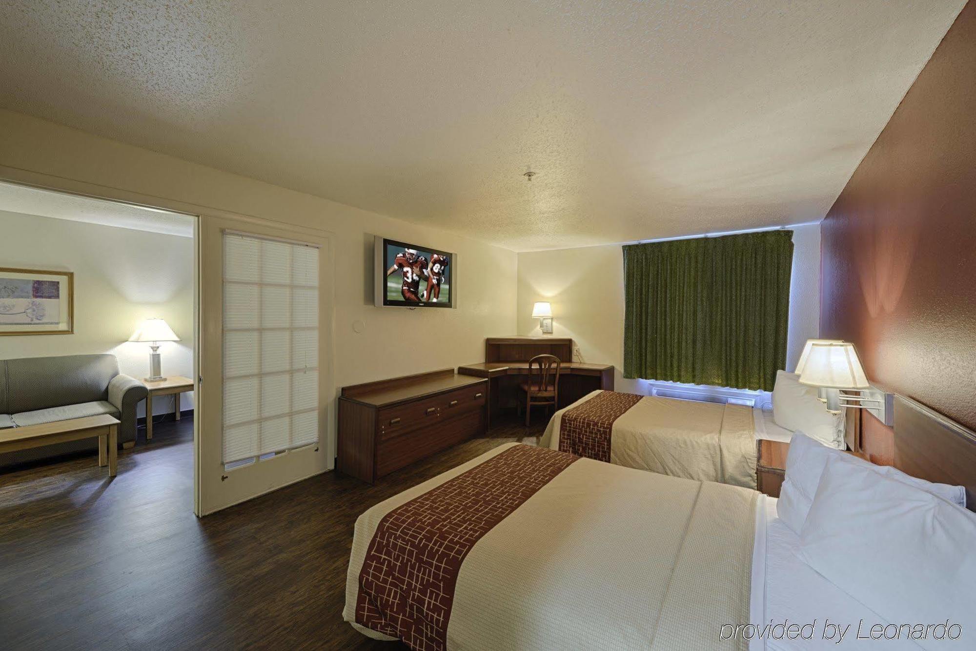 פולר Red Roof Inn & Suites Savannah Airport מראה חיצוני תמונה